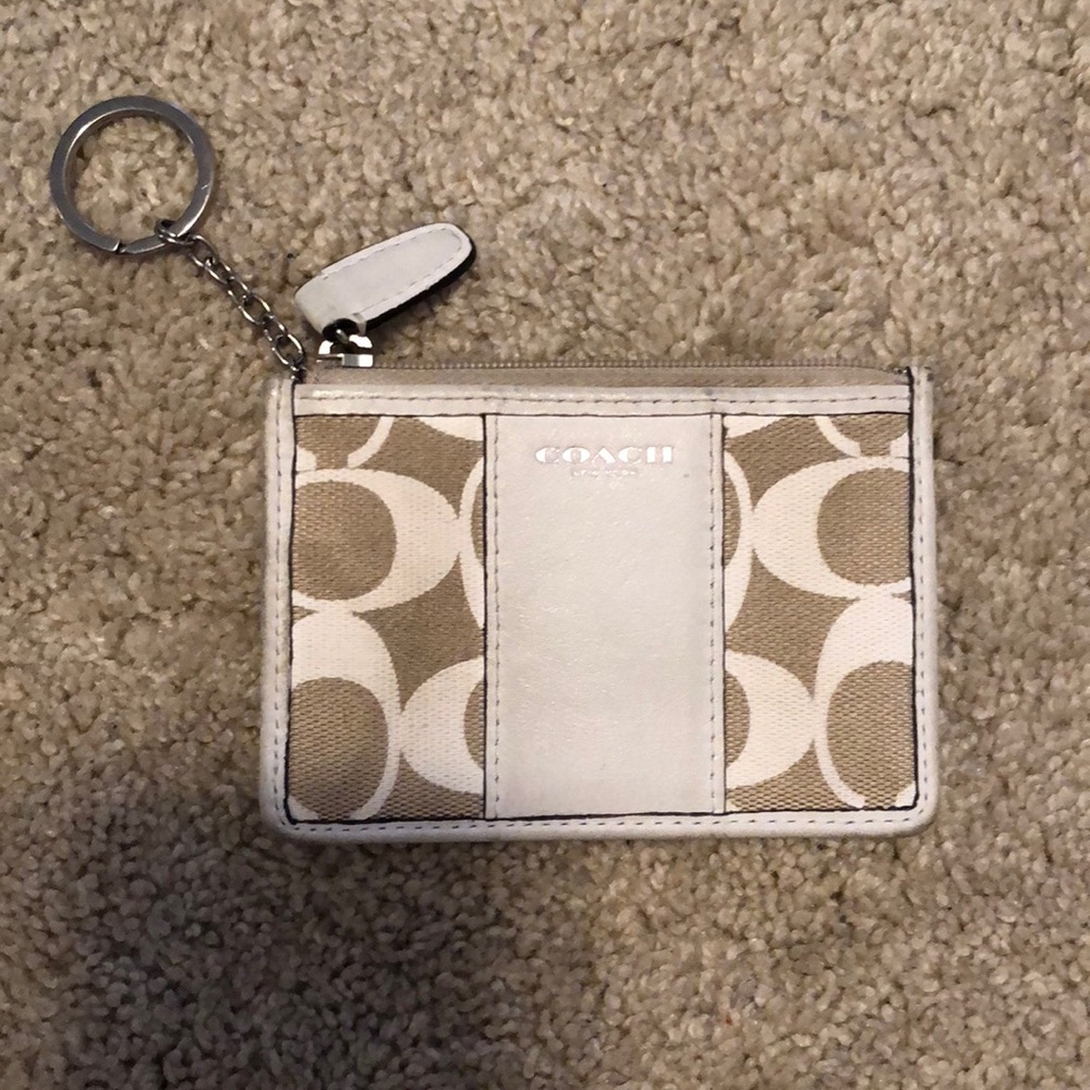 Coach ID wallet